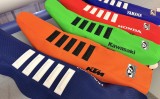 D E L U X GRIPPER SEAT COVER