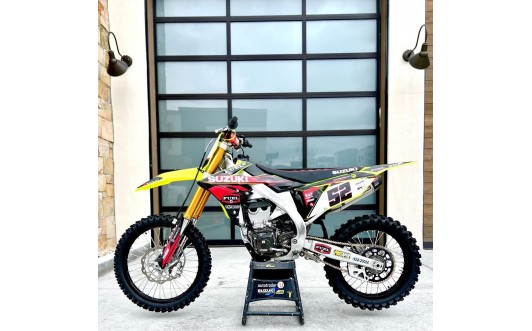 SUZUKI CLASSIC DESIGN GRAPHICS